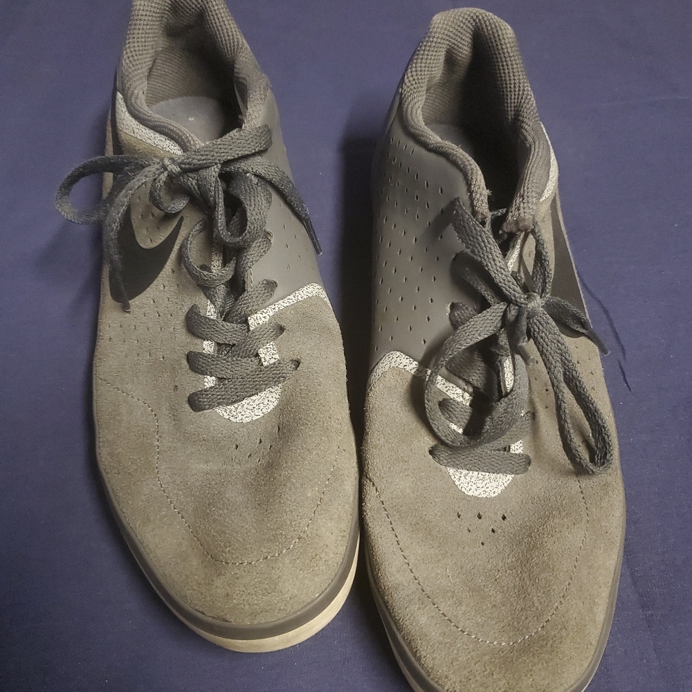 Nike shoes